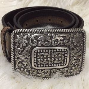 🌼🌸ARIAT BROWN TOOLED LEATHER BELT SZ. ~30~🌼🌸